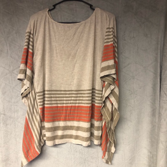 Flutter sleeve top small - Picture 2 of 2